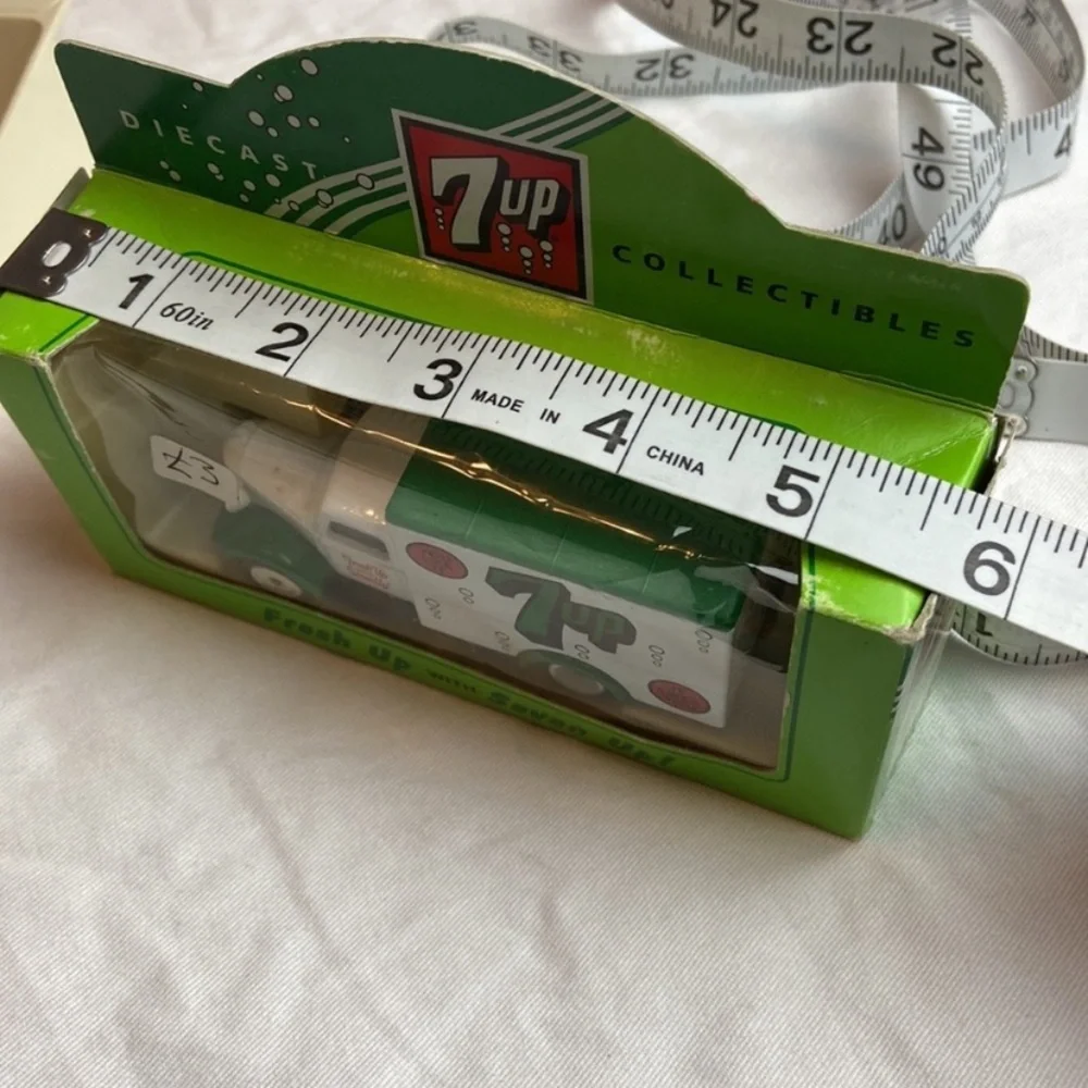 Vintage 7-Up International die cast collectible truck rom England|
